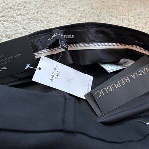 NWT Banana Republic Womens Avery Straight Leg Black Pants (4Tall)